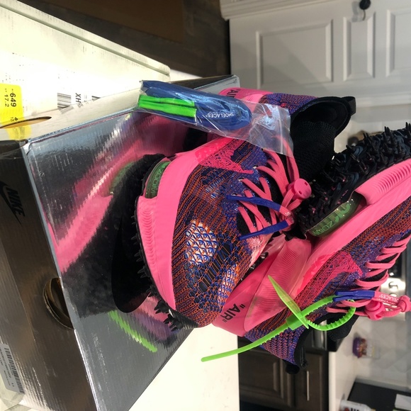 Air Zoom Tempo Next% Off White main image 6